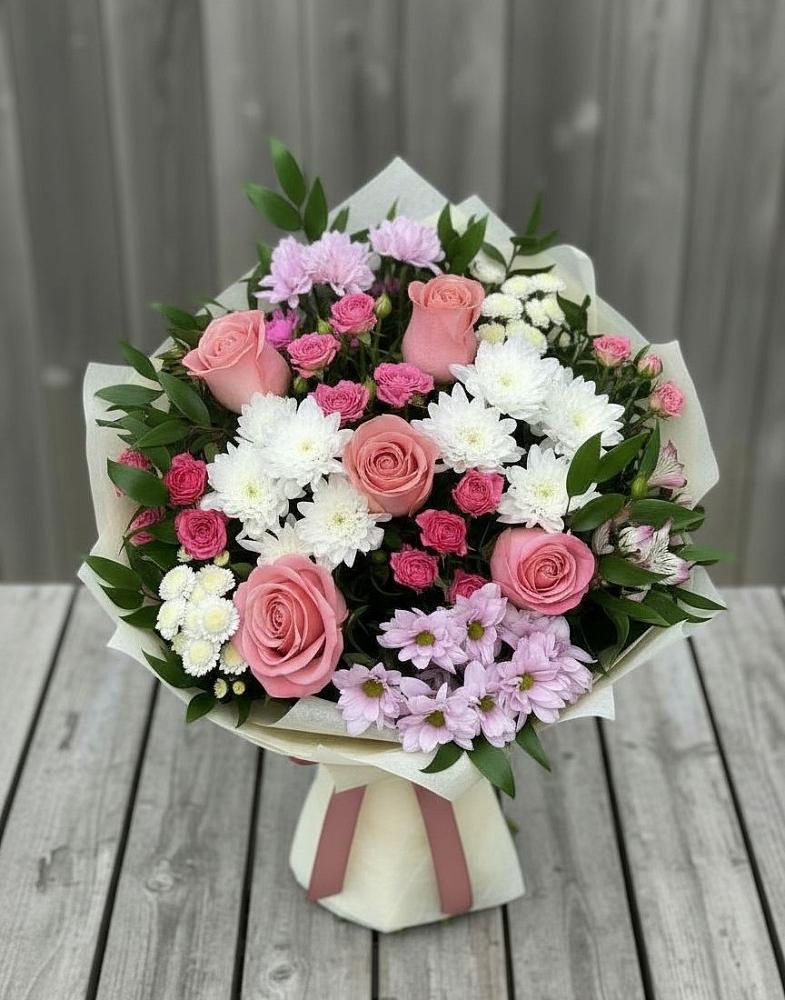 Букет цветов из: Альстромерии, Гвоздики, Розы и Хризантемы в Курумоч