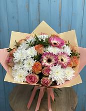 Букет цветов из:  Розы, Герберы и Хризантемы в Курумоч