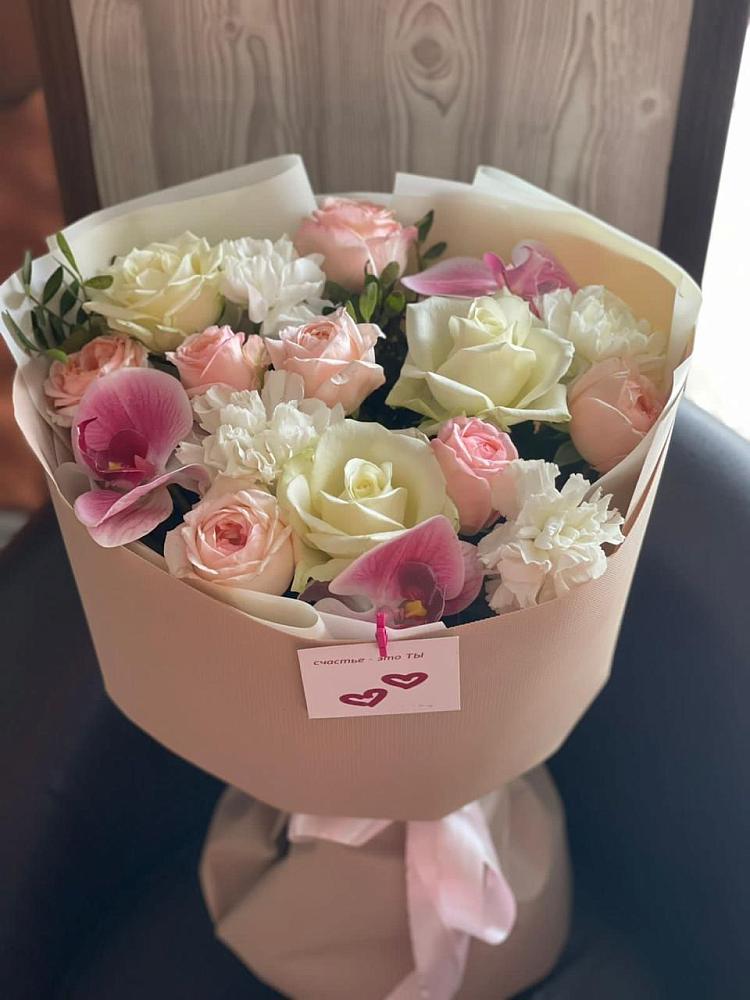 Букет цветов из: Орхидеи, Розы и Гвоздики в Курумоч