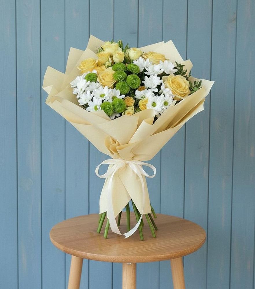 Букет цветов из: Хризантемы и Розы в Курумоч