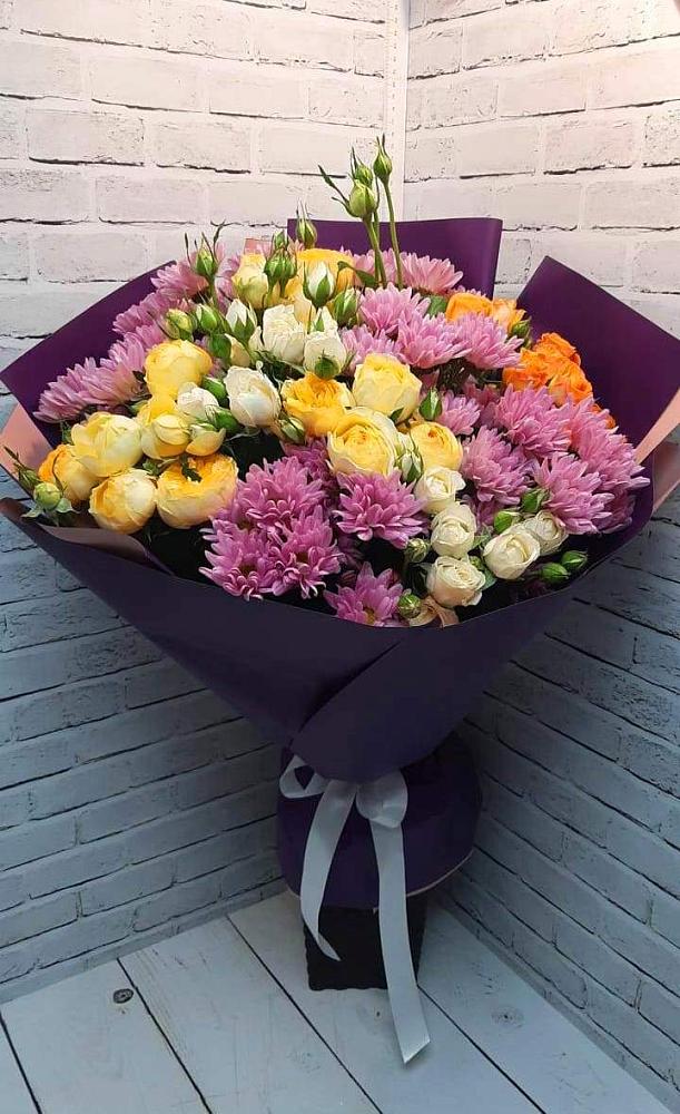 Букет цветов из: Хризантемы и Розы в Курумоч