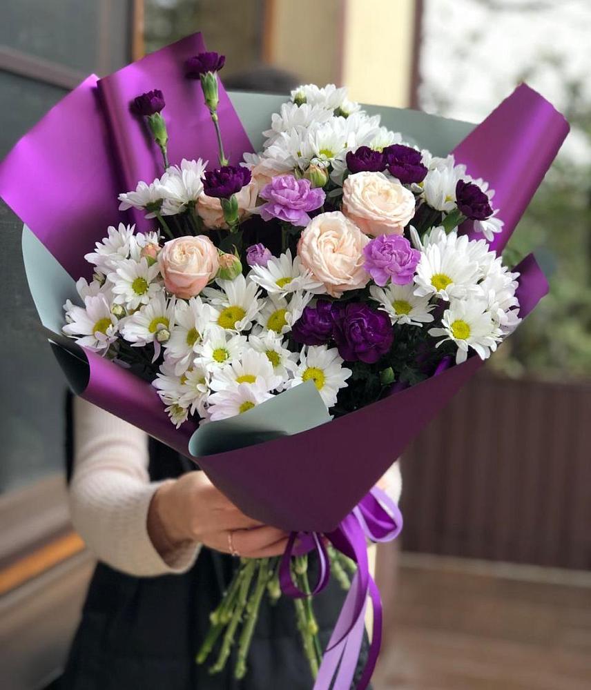 Букет цветов из: Хризантемы, Гвоздики и Розы в Курумоч