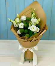 Букет цветов из:  Хризантемы и Лизиантусы в Курумоч