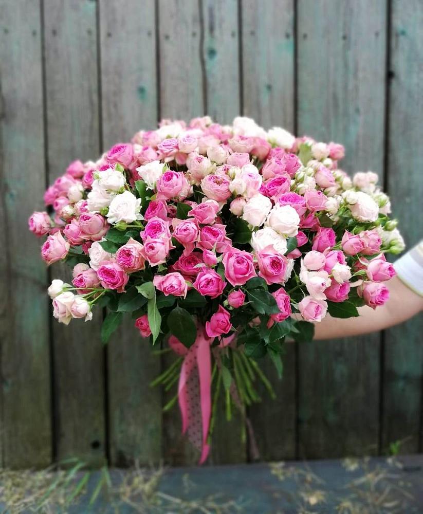 Букет Розовые кустовые розы Натали и Лав Лидия в Курумоч