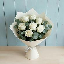 Букет Белые розы в Эвкалипте в Курумоч