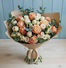 Букет цветов из:  Альстромерии и Розы в Курумоч